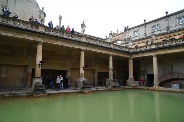 图6 古罗马浴场