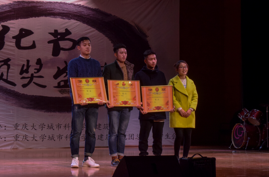 kk1nik]t@pacjehmy0]2@6d