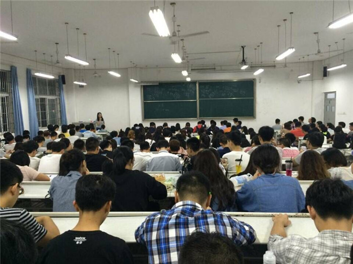 班会1