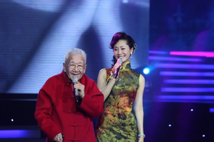 3e5bfe16gb1db3ae31045&690