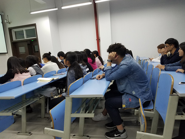 779e6d9b6062e32b39a18956ba6d2d92_副本