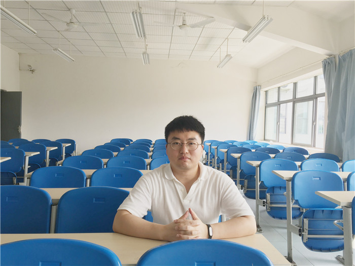 建管优秀党员-周利民