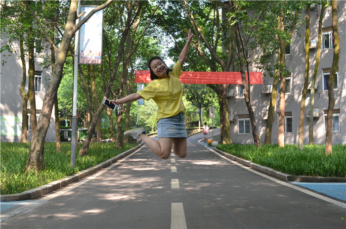 优秀党员 向桢