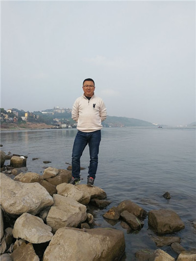 优秀党员--陈志军