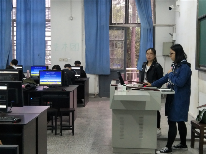 陈萌老师上课三