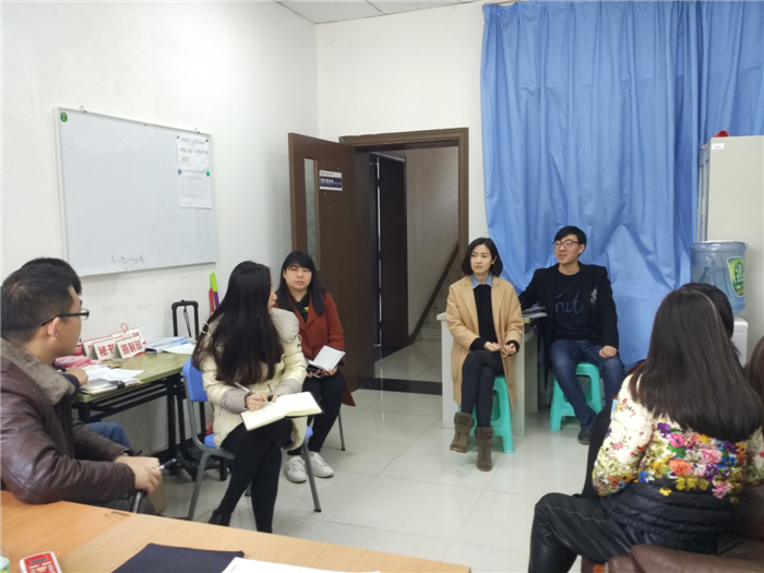图片2 党小组发言