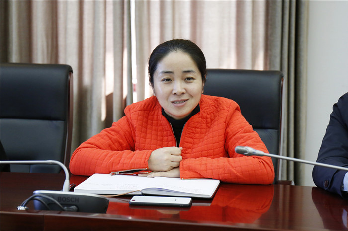 学校机关一支部开展民主评议党员活动3