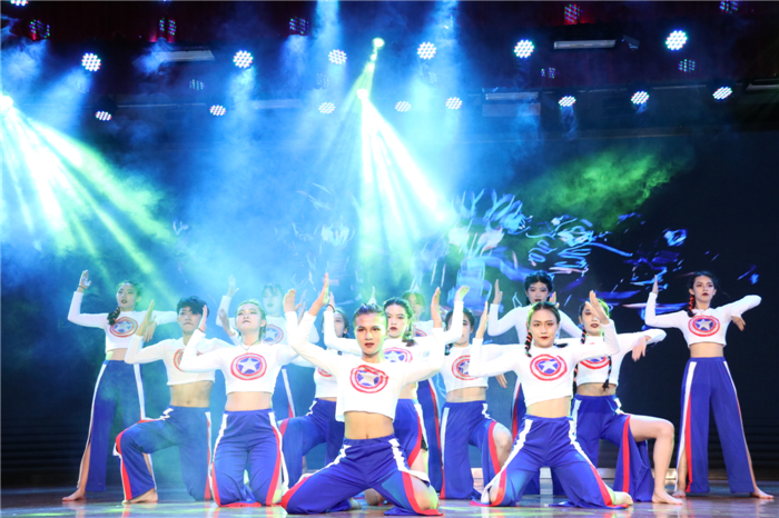 9.经管文艺部女子十三坊