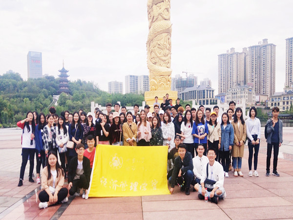 f47eb7e1c5b2f9de7efcb69ef5ba4ce7_副本