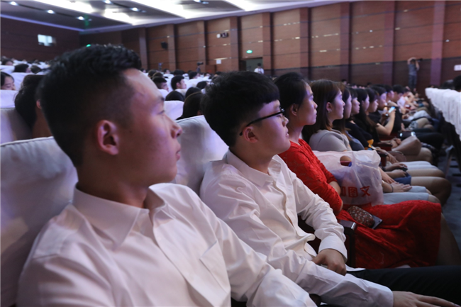 聆听现场 聆听现场