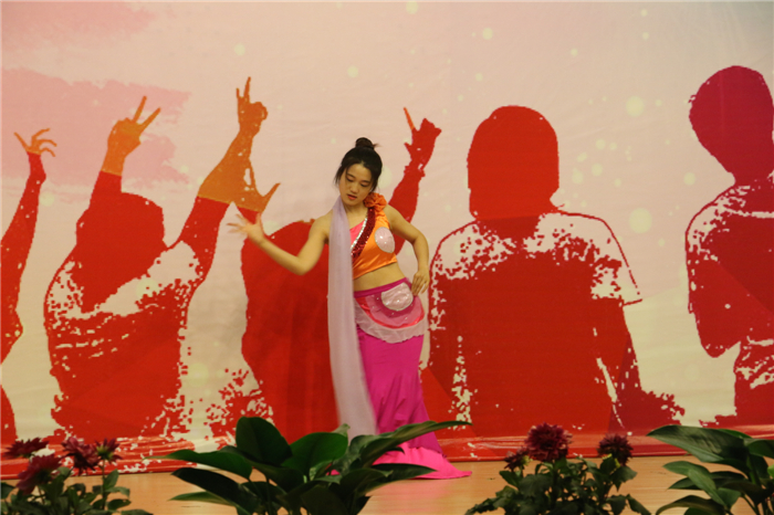 傣族舞《花儿》