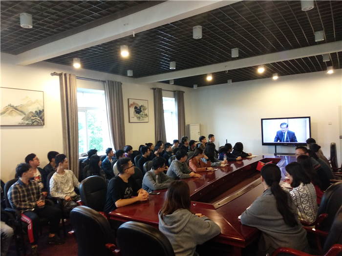 重庆大学城市科技学院组织师生收看2018年全国科学道德和学风建设宣讲教育报告会04