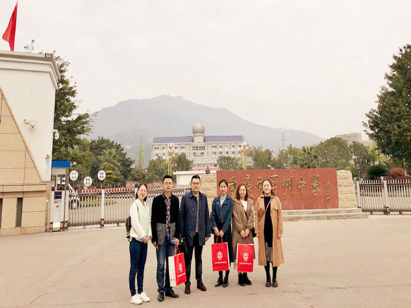 合影_副本_副本