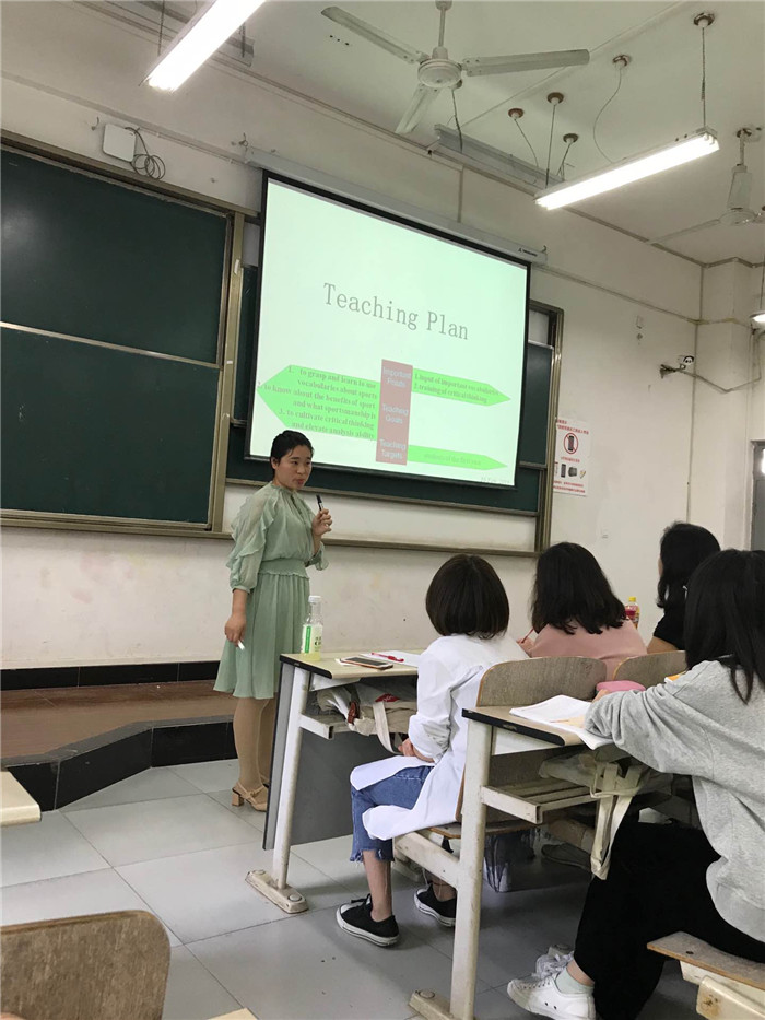 图三