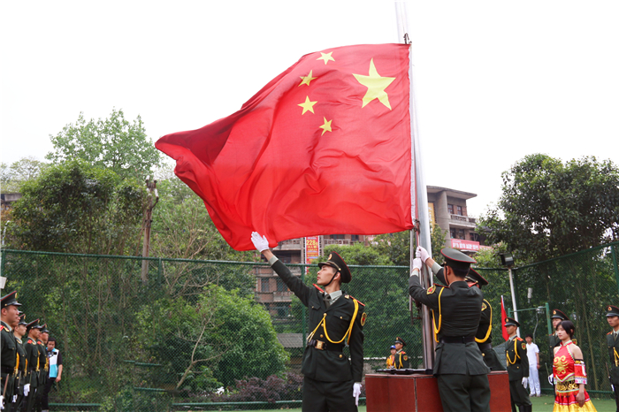 3-8 升旗