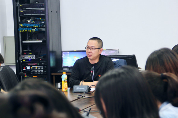 书记讲党课_meitu_4