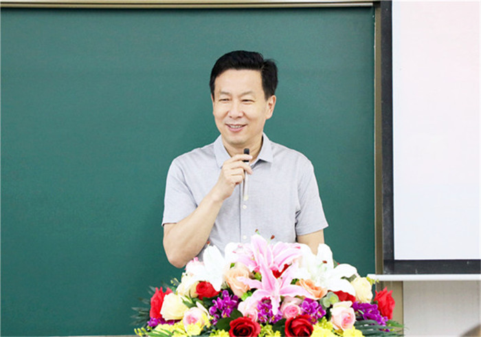 刘董