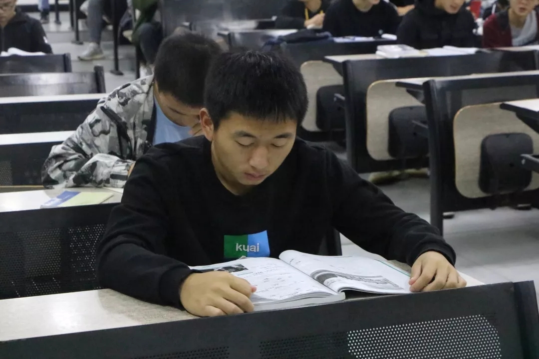 mmexport1573528008868 mmexport1573528008868