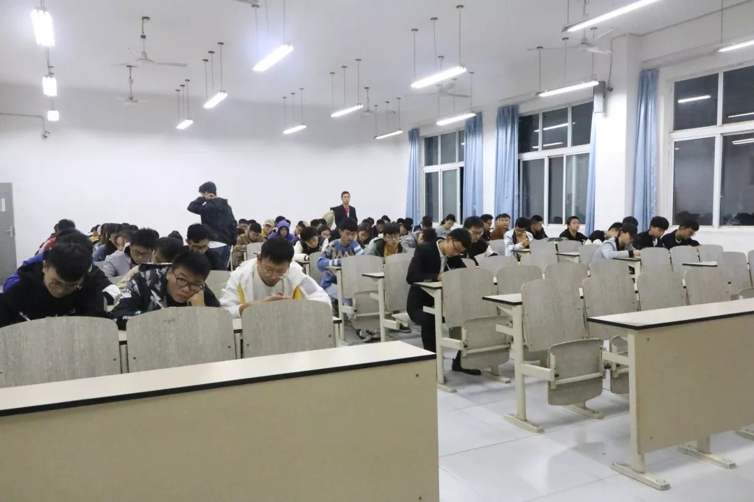 mmexport1573528019577 mmexport1573528019577