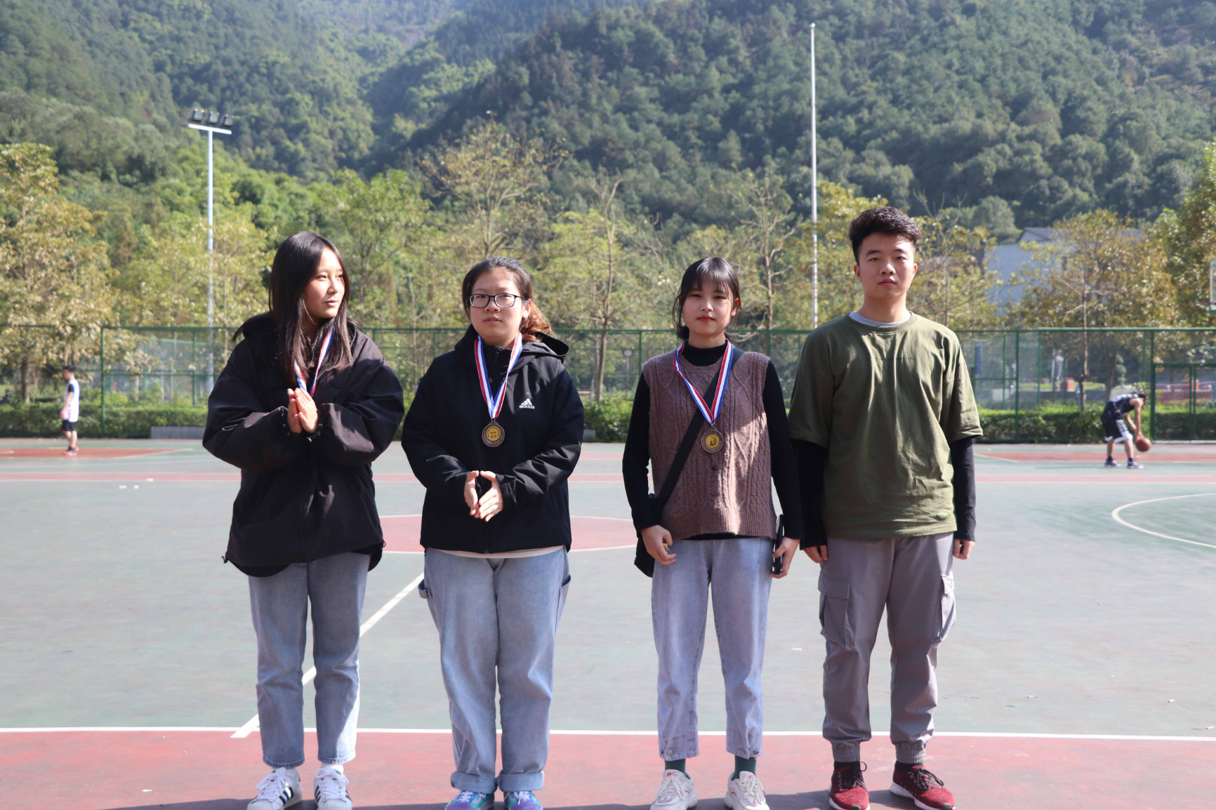 图片8。。 图片8。。