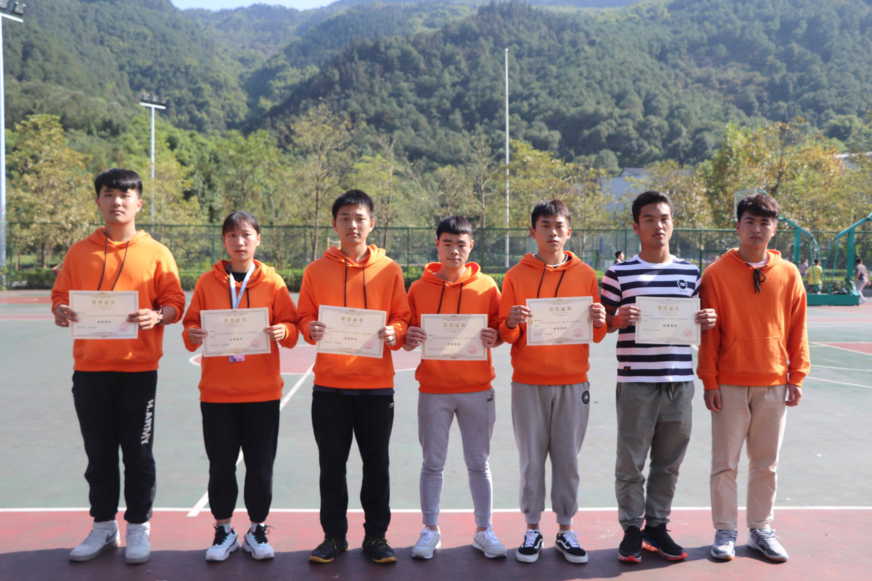 图片12。。 图片12。。