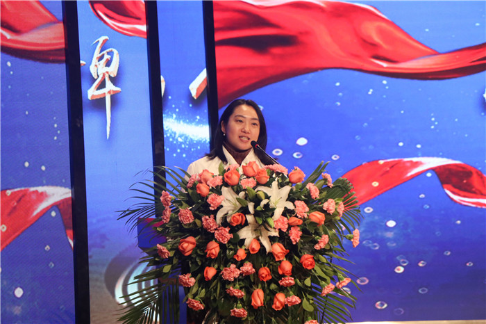 龚书记&nbsp;宣读