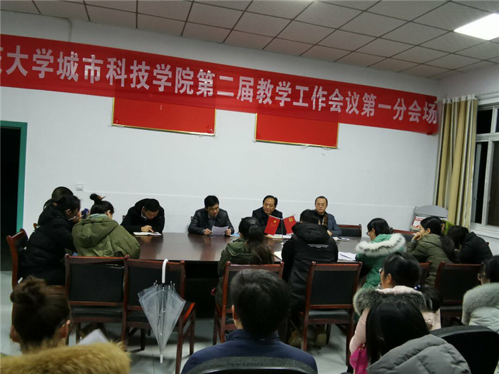 528ce2198383f65b2a5f40c261557be6