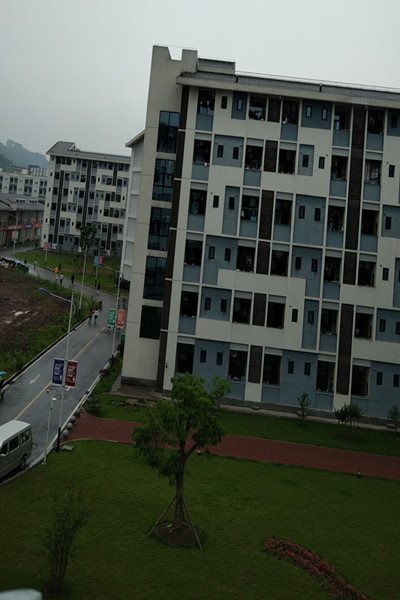 何其鸯宿舍打卡校园，空山新雨后！_副本