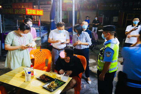 学校校外查寝_副本