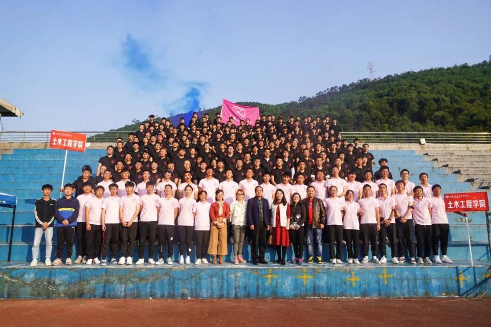 1714b59a38e9a29683bc45128a3ffb99 1714b59a38e9a29683bc45128a3ffb99