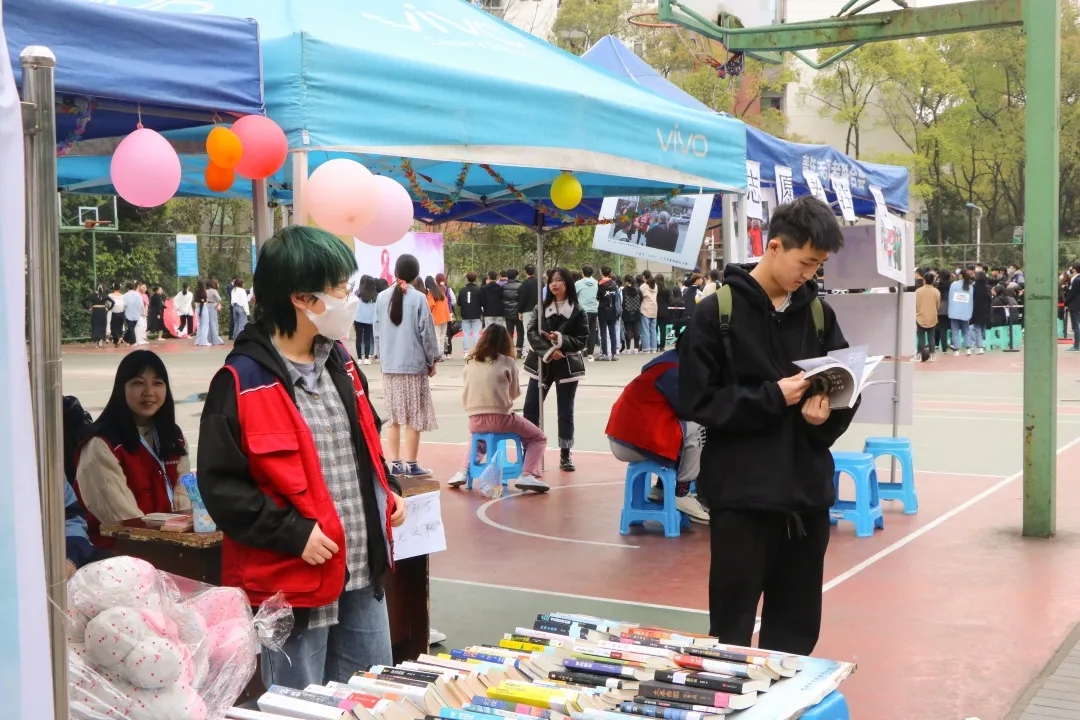 5e074818e7aa81d02854b4959788d4e3 5e074818e7aa81d02854b4959788d4e3