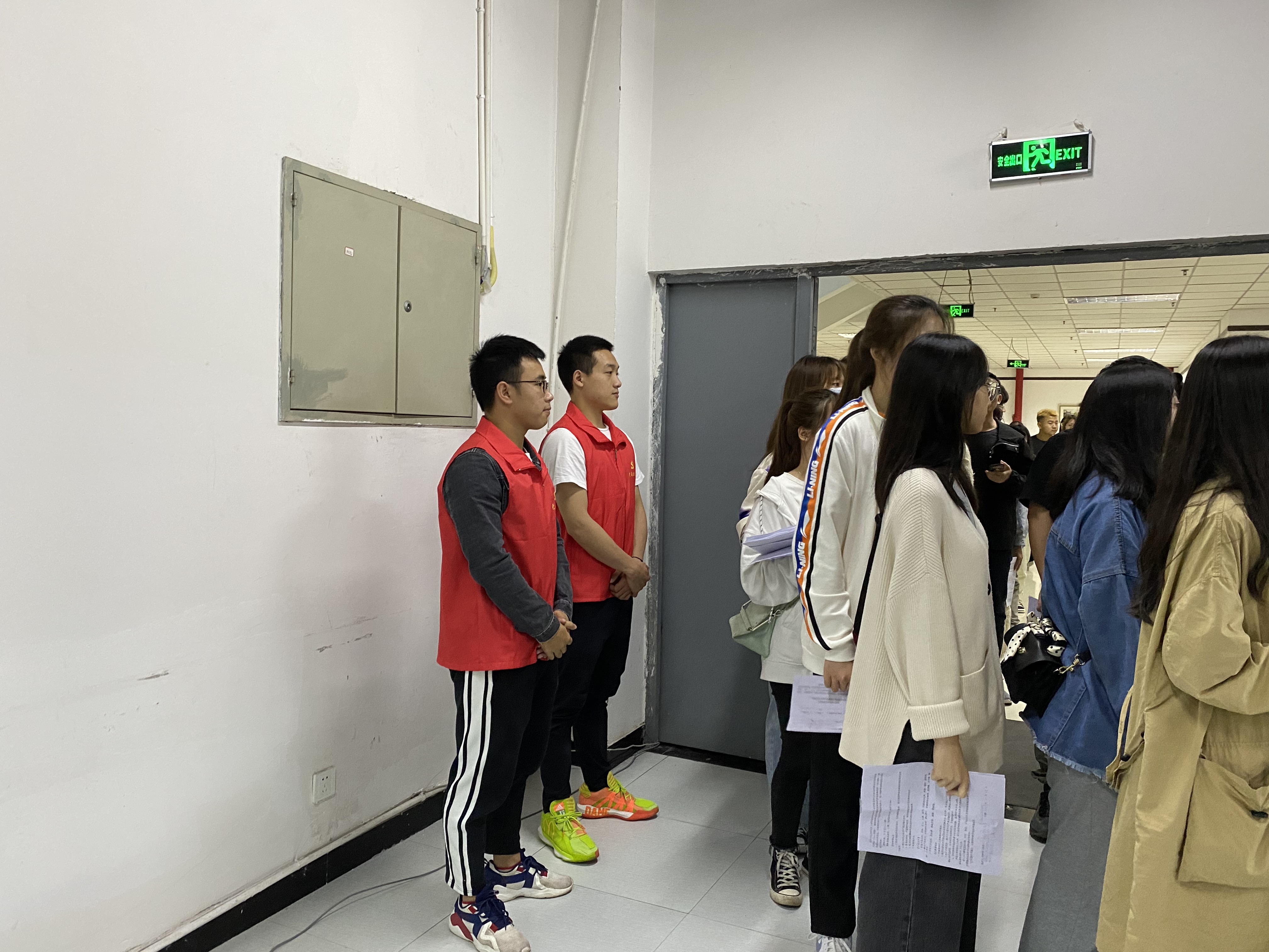 4.29志愿者活动