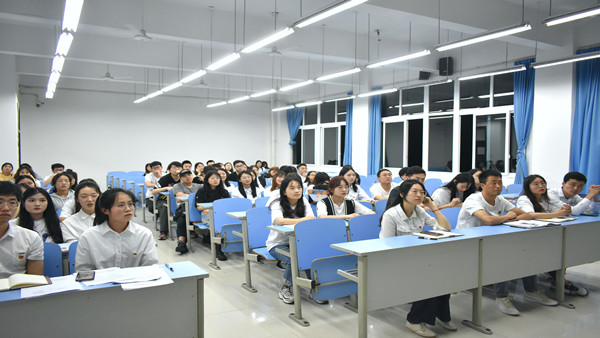 图三：大合照.jpg