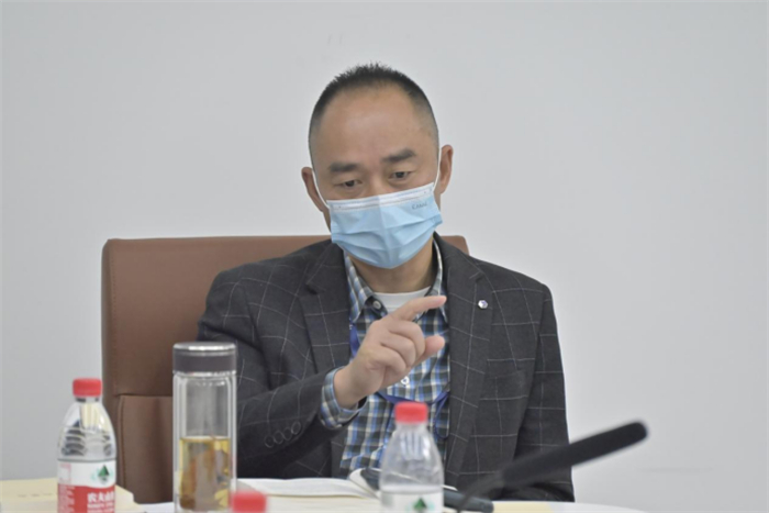 重庆城市科技学院开展主题教育专题读书班第一期集中学习研讨(1)2054