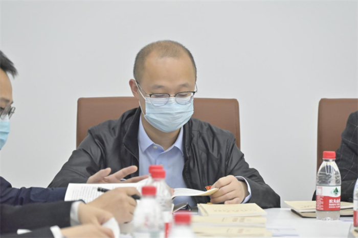 重庆城市科技学院开展主题教育专题读书班第一期集中学习研讨(1)2206