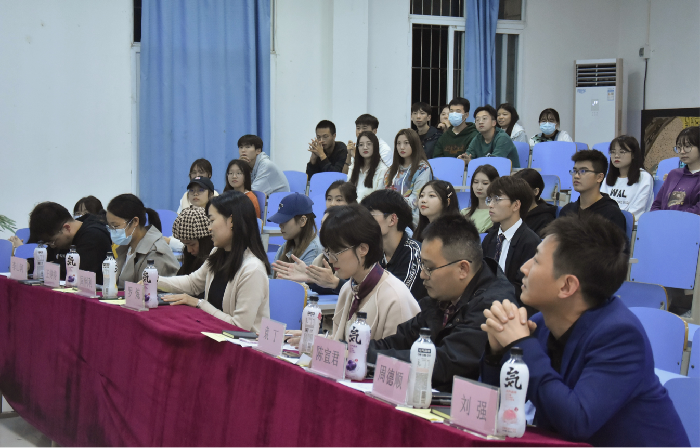 艺术与传媒学院2020-2021学年国家奖学金答辩顺利举行