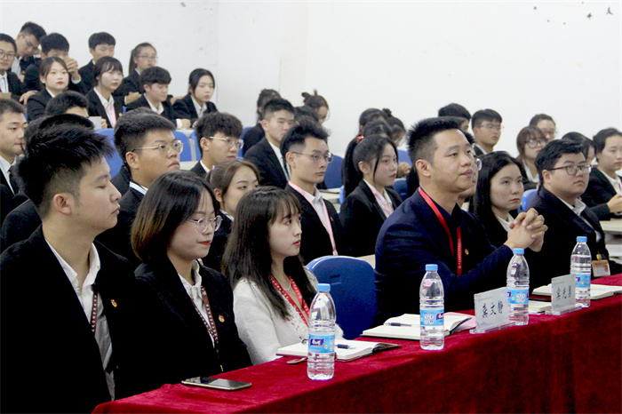 重庆城市科技学院建筑管理学院2021级团总支学生会新生见面大会顺利召开