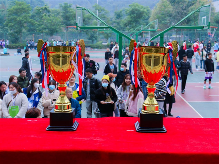 经济管理学院“经秋杯”篮球冠军之战正式落下帷幕