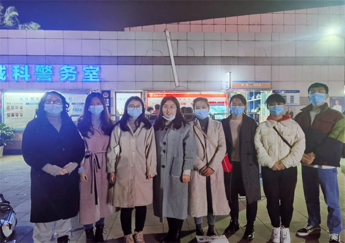 走访递真情 关怀暖人心 学工队伍走访慰问校外住宿学生