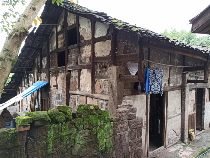 2018级建筑学专业前往永川区板桥镇大沟村开展老街活化与更新设计课题调研活动