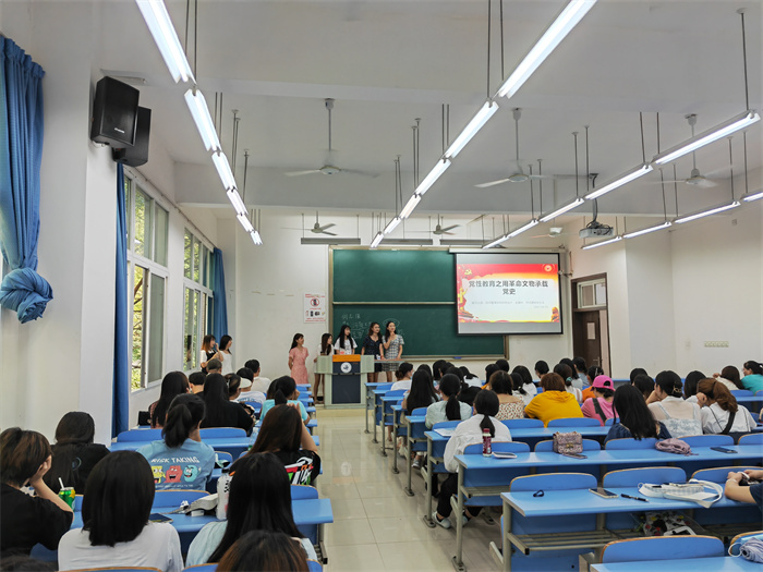 经济管理学院开展2021级新生党性教育活动