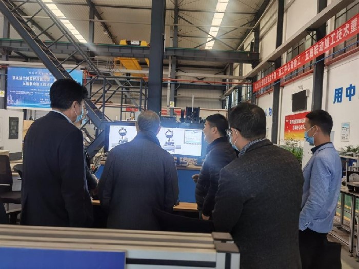 电气工程与智能制造学院与华中数控（永川）公司开展校企合作交流