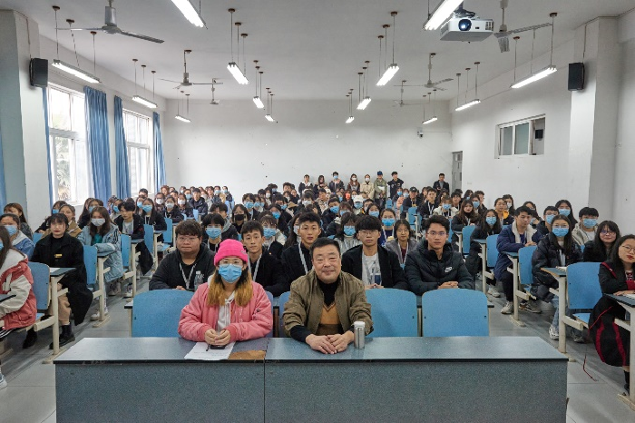 经济管理学院团总支•学生会开展“演讲与口才”培训