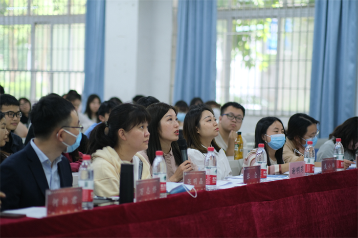 人工智能与大数据学院顺利开展第一届大学生模拟求职招聘大赛