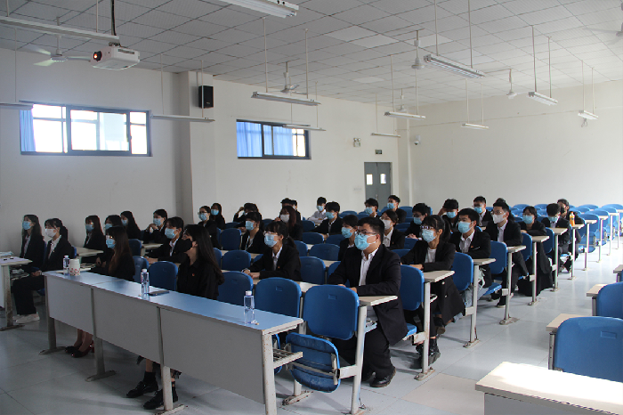 建筑管理学院组织收看庆祝中国共产主义青年团成立100周年大会
