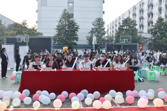 人文学院“大美人文”之“声动青春”十佳歌手活动完美落幕