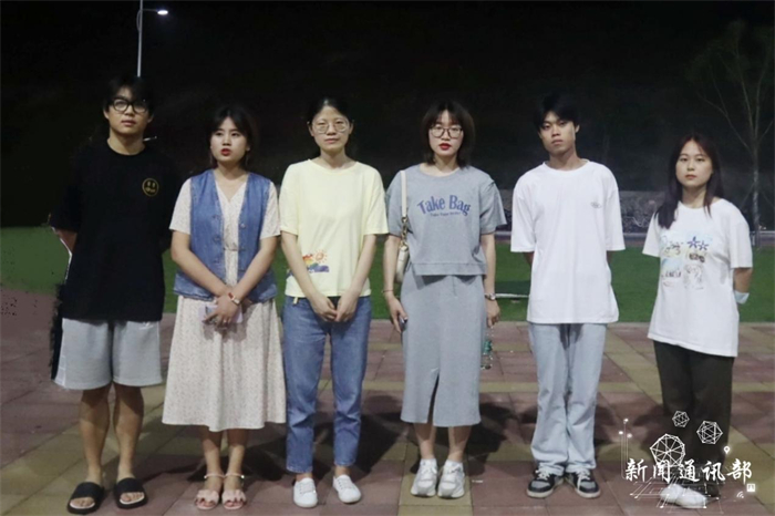 人工智能与大数据学院组织开展校际交流深入走访寝室活动