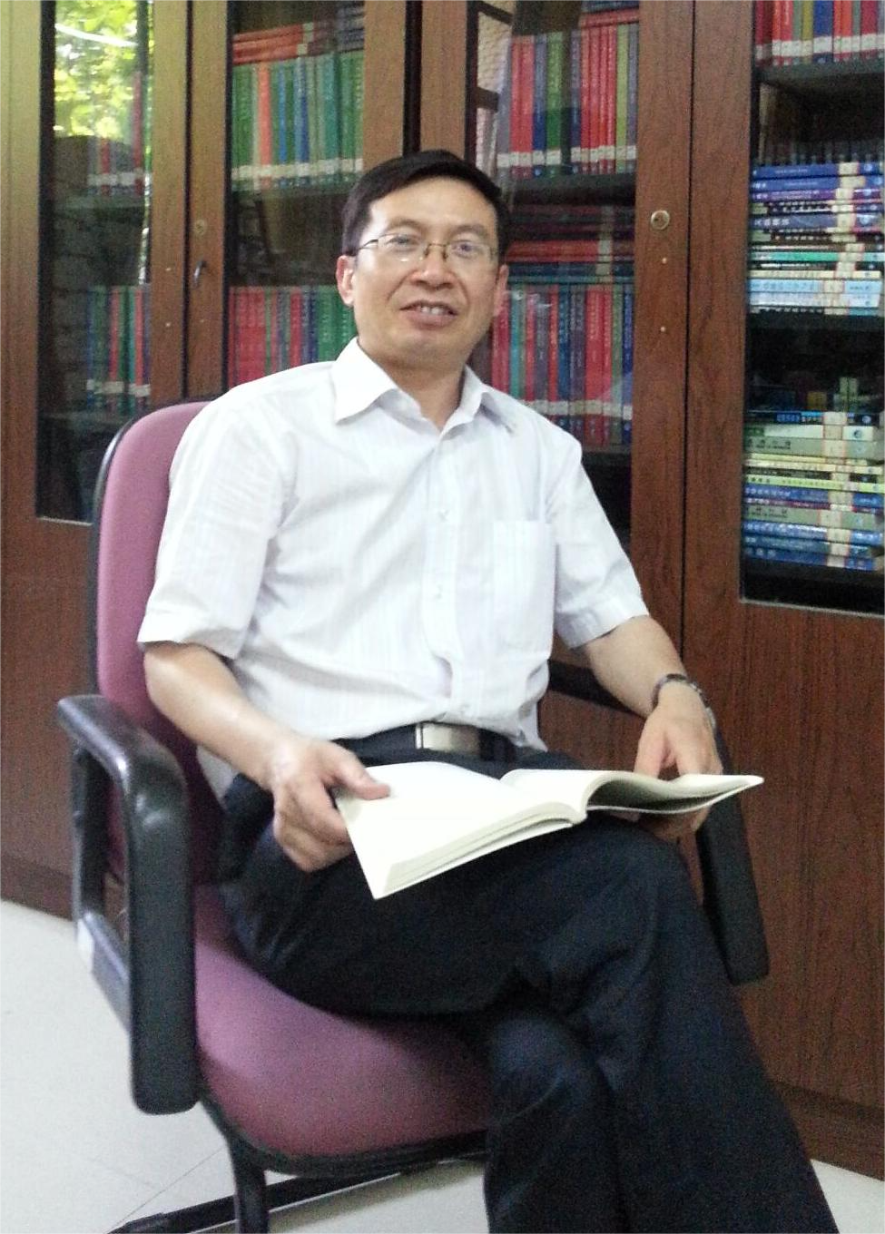 吴显友  教授