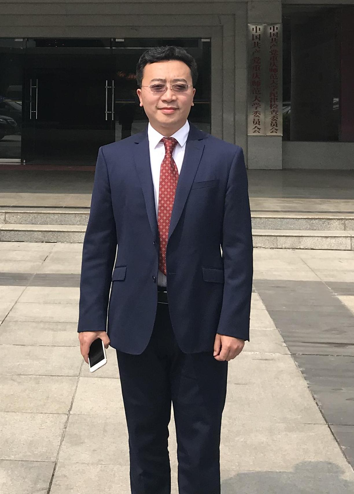 殷俊  教授
