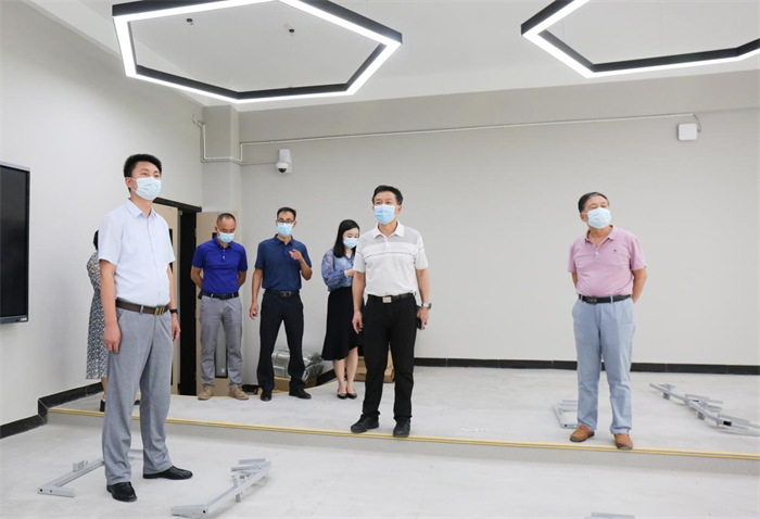 重庆城科召开新学期各项保障工作现场推进会